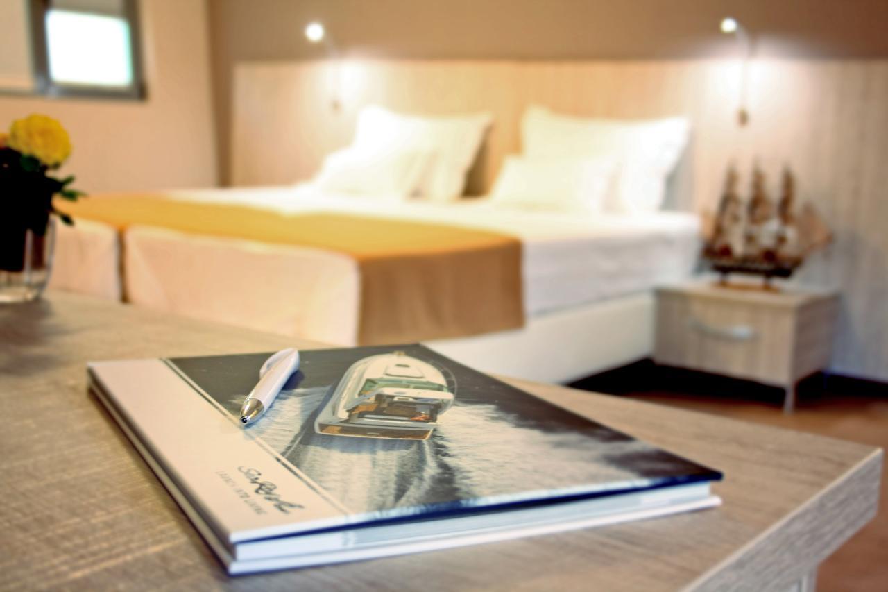 Nemo Hotel 3*