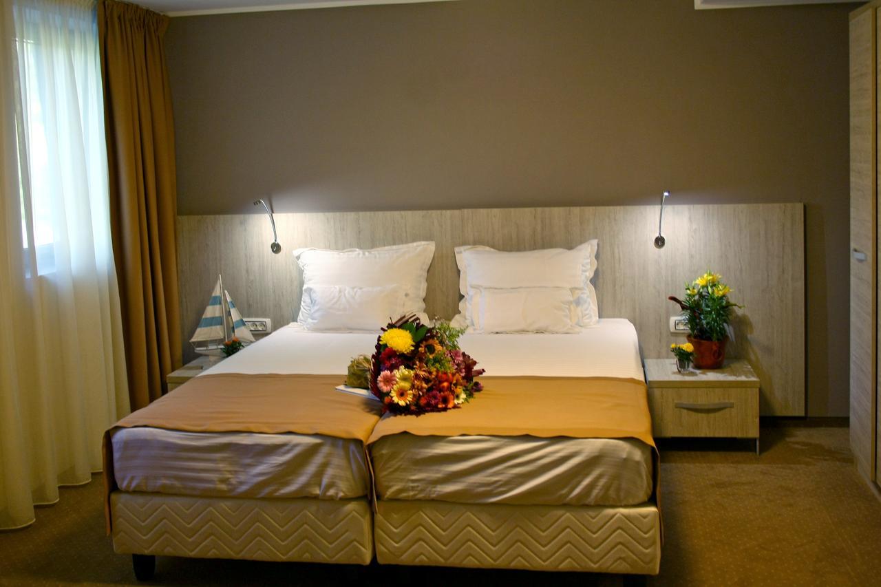 Nemo Hotel 3*