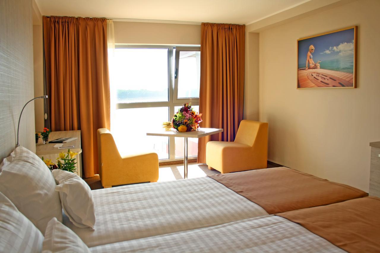 Nemo Hotel 3*
